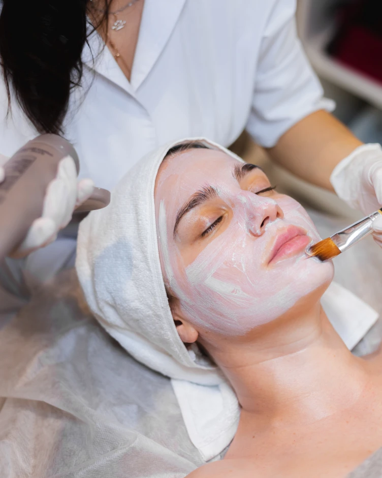 SPECIAL SIGNATURE FACIALS